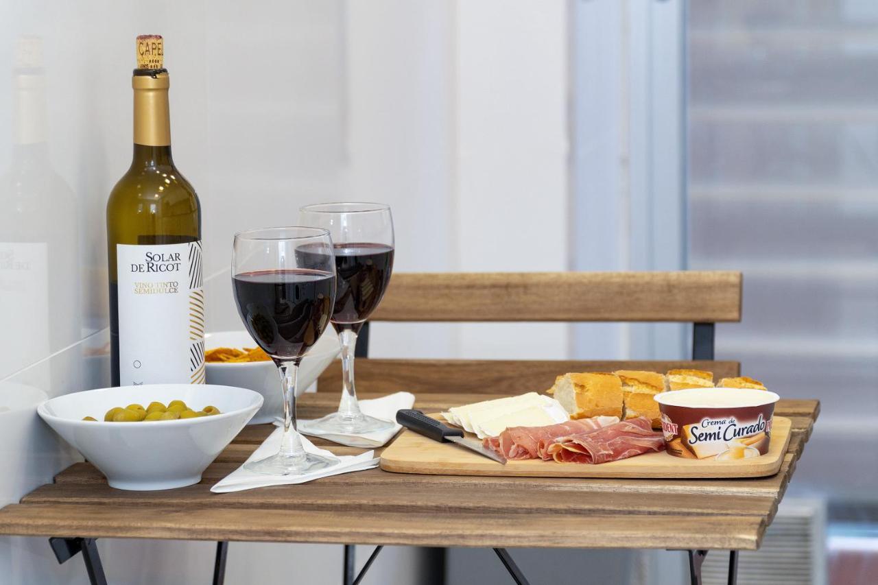 B Casacafe Madrid Pozuelo 2 Bano Fuera De La Habitacion O Compartido Pozuelo de Alarcón Exteriör bild