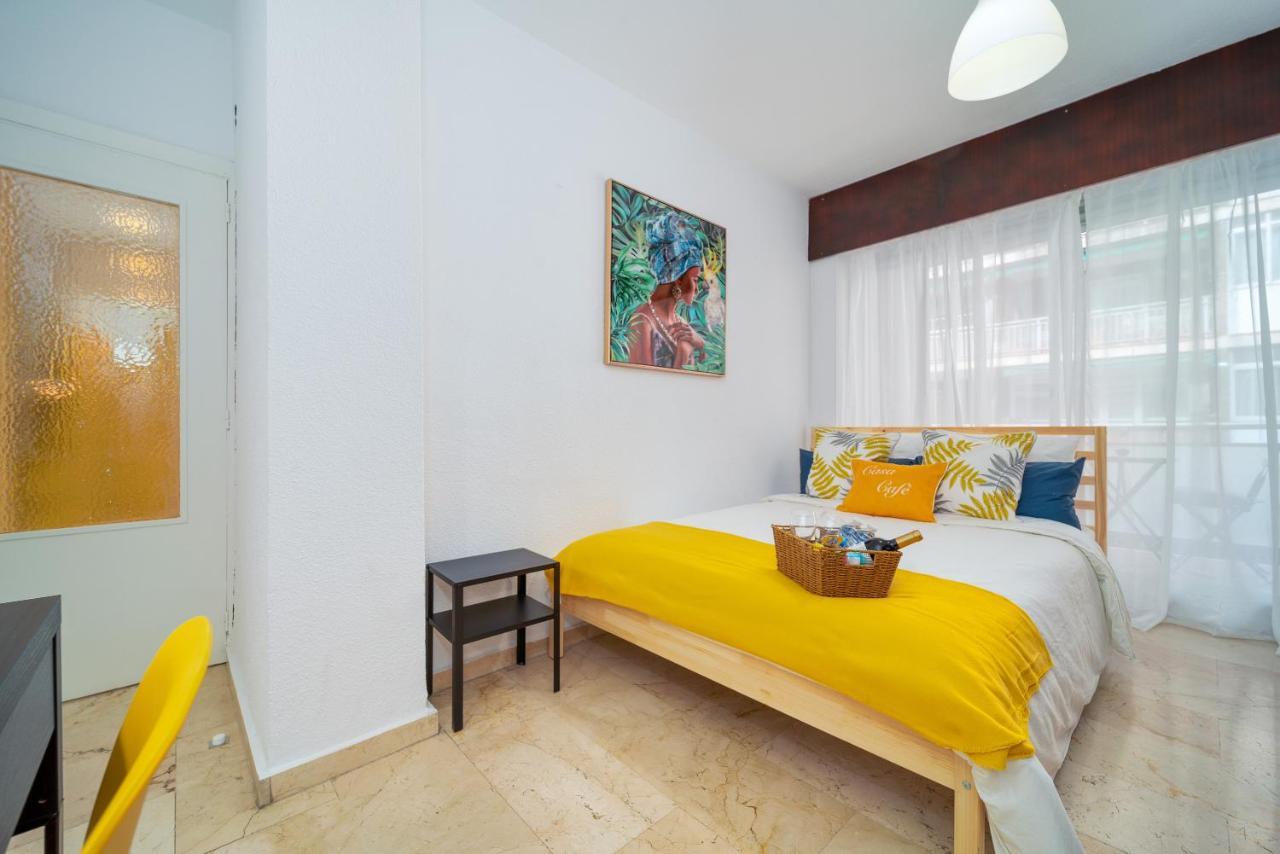 B Casacafe Madrid Pozuelo 2 Bano Fuera De La Habitacion O Compartido Pozuelo de Alarcón Exteriör bild