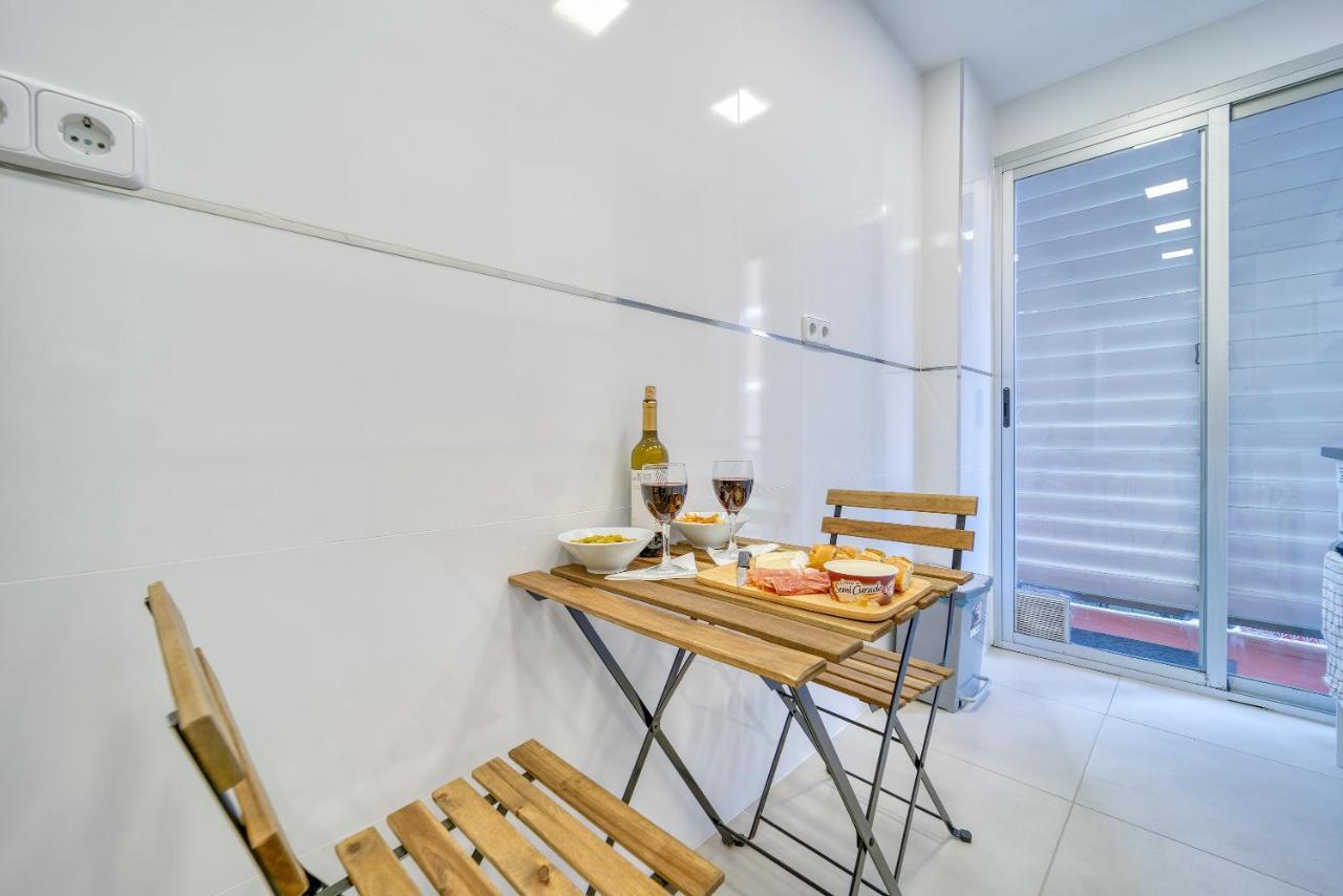 B Casacafe Madrid Pozuelo 2 Bano Fuera De La Habitacion O Compartido Pozuelo de Alarcón Exteriör bild